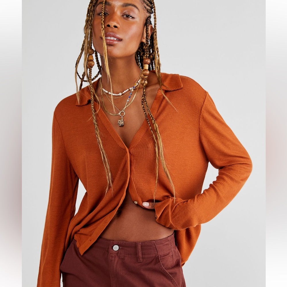 Free people “Gia button down” lightweight sweater/top